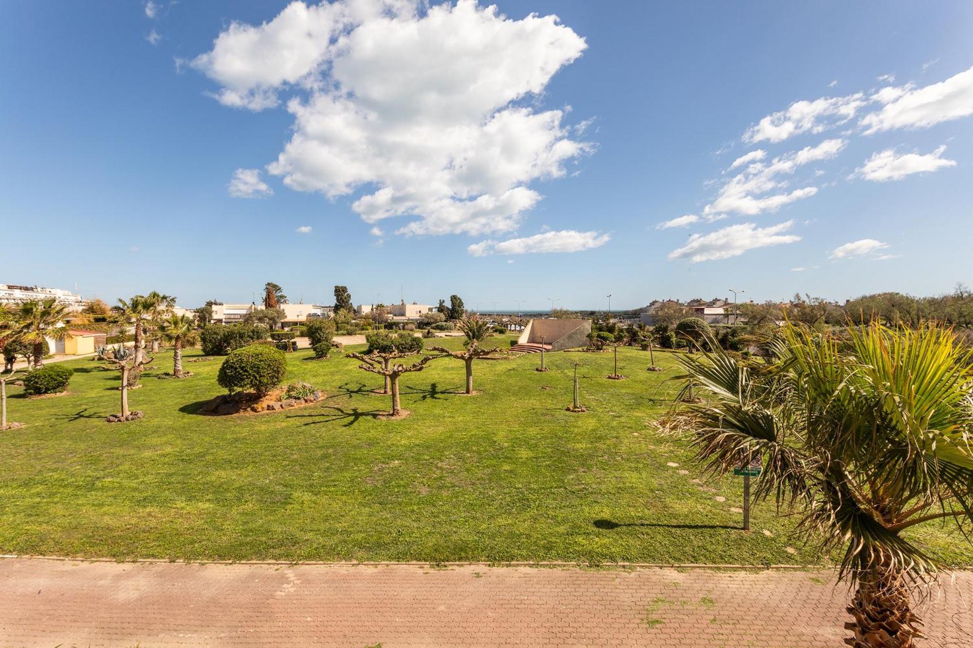 Pink Port Nature Coursive Naturiste آجد المظهر الخارجي الصورة